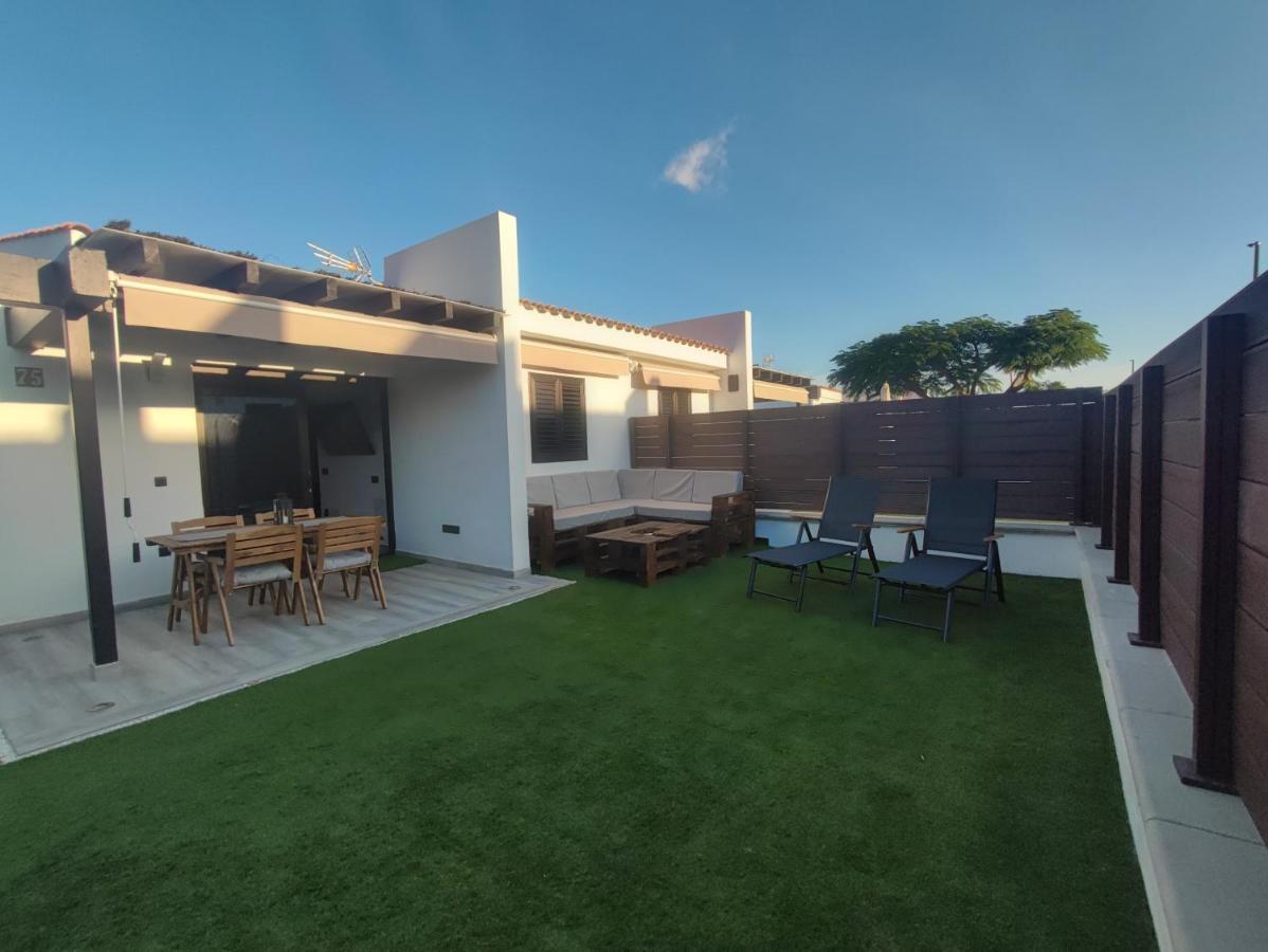 Bungalow Maspalomas Golf Con Jacuzzi, Piscina Y Jardin San Bartolomé Eksteriør billede