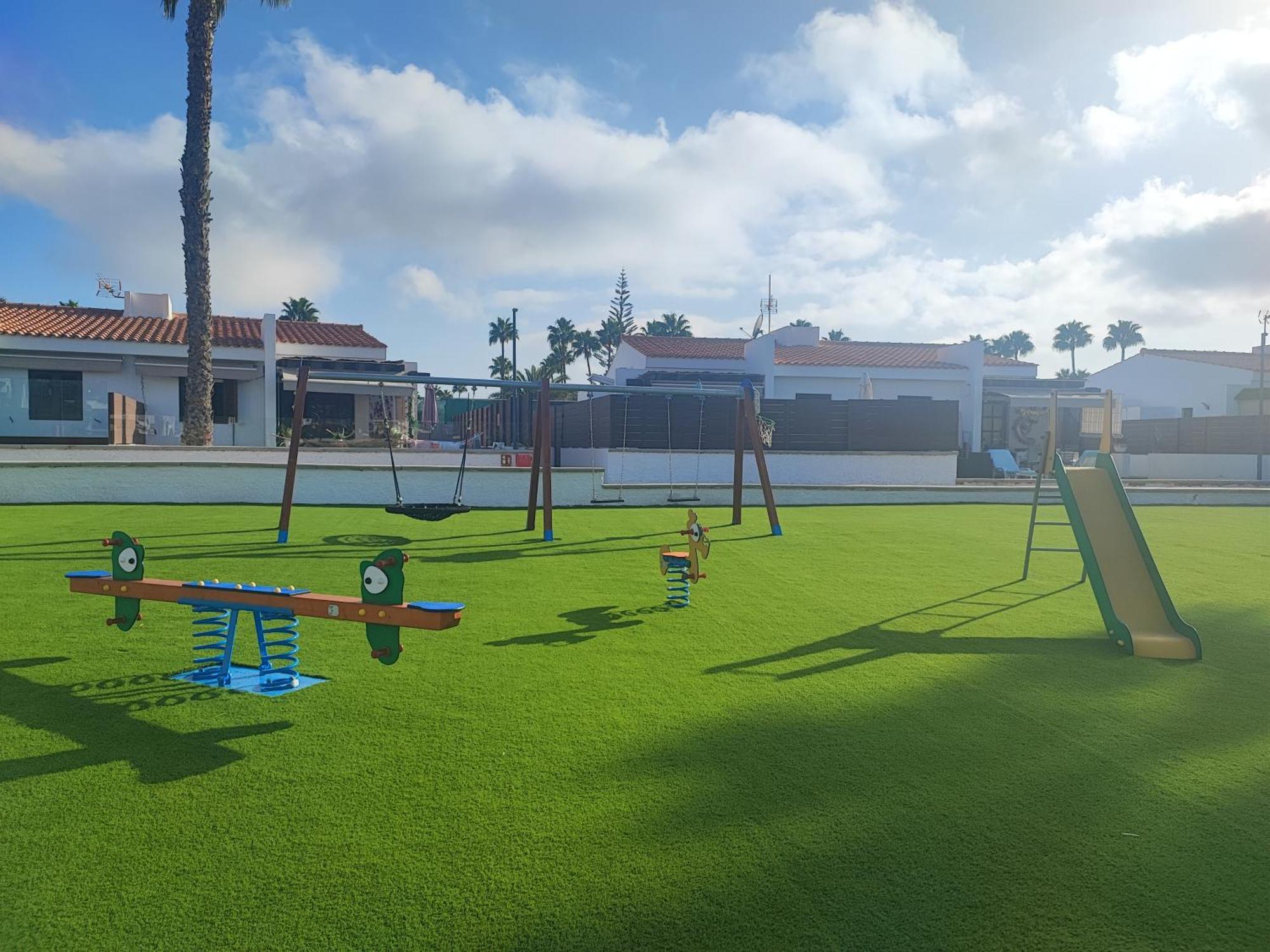 Bungalow Maspalomas Golf Con Jacuzzi, Piscina Y Jardin San Bartolomé Eksteriør billede